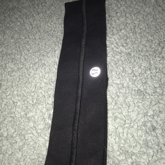 lululemon athletica Accessories - Black lululemon thick headband (Flyaway tamer)